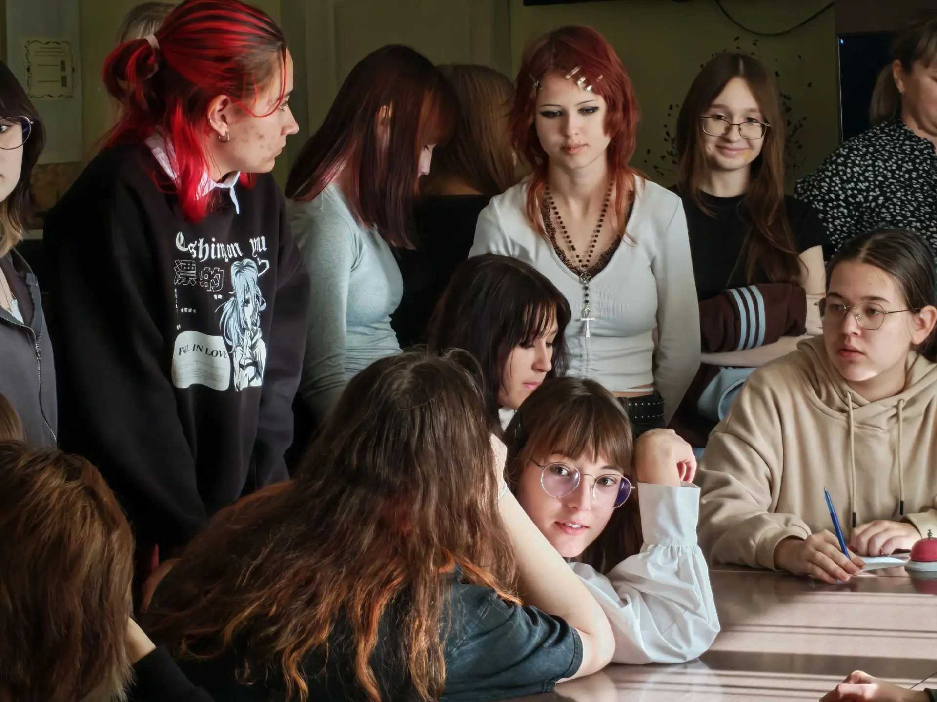 «Культура» против «Искусства»: в библиотеке прошла интеллектуальная игра для студентов